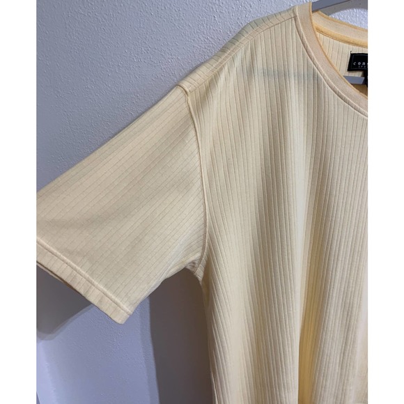 EUC, Consensus Sportswear Men’s Sz XXL Short Sleeve V-Neck Yellow Polo - Picture 2 of 9